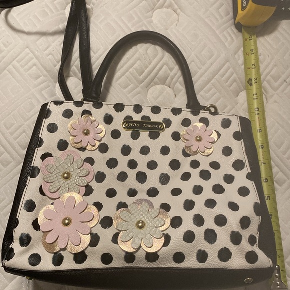 Betsey Johnson Crossbody - Picture 5 of 6